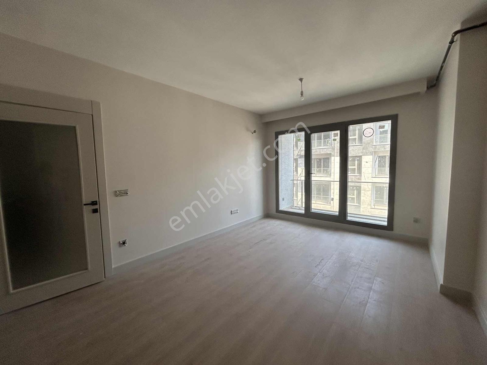 Empire Beylikdüzü E/5 Beykent Metrobüs Durağında Kiralık 1+1 - Görsel 10