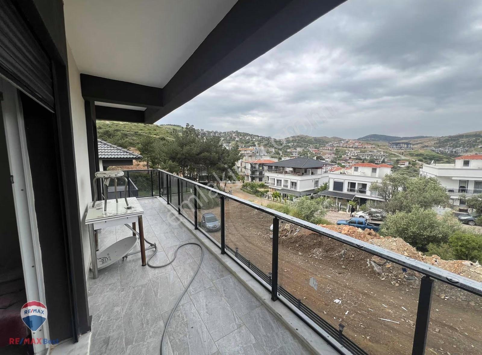37 Yeni Foça'da 4+1 Triplex Özel Havuzlu Satılık Villa - Görsel 26