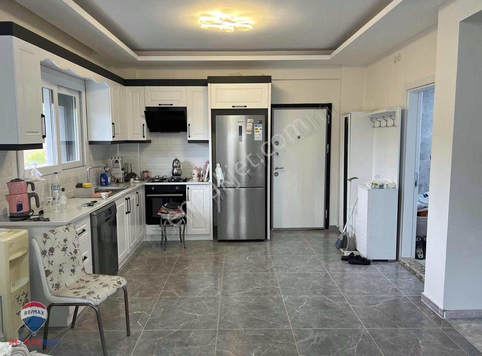 37 Yeni Foça'da 4+1 Triplex Özel Havuzlu Satılık Villa - Görsel 14