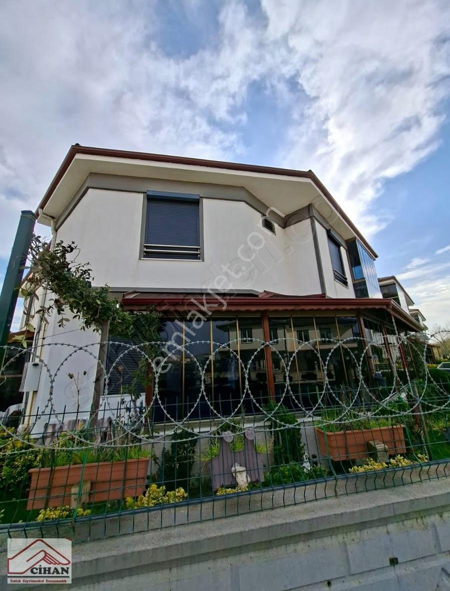 Sakarya Karasu Aziziyede Satılık 3+1 Havuzlu Site - Görsel 8