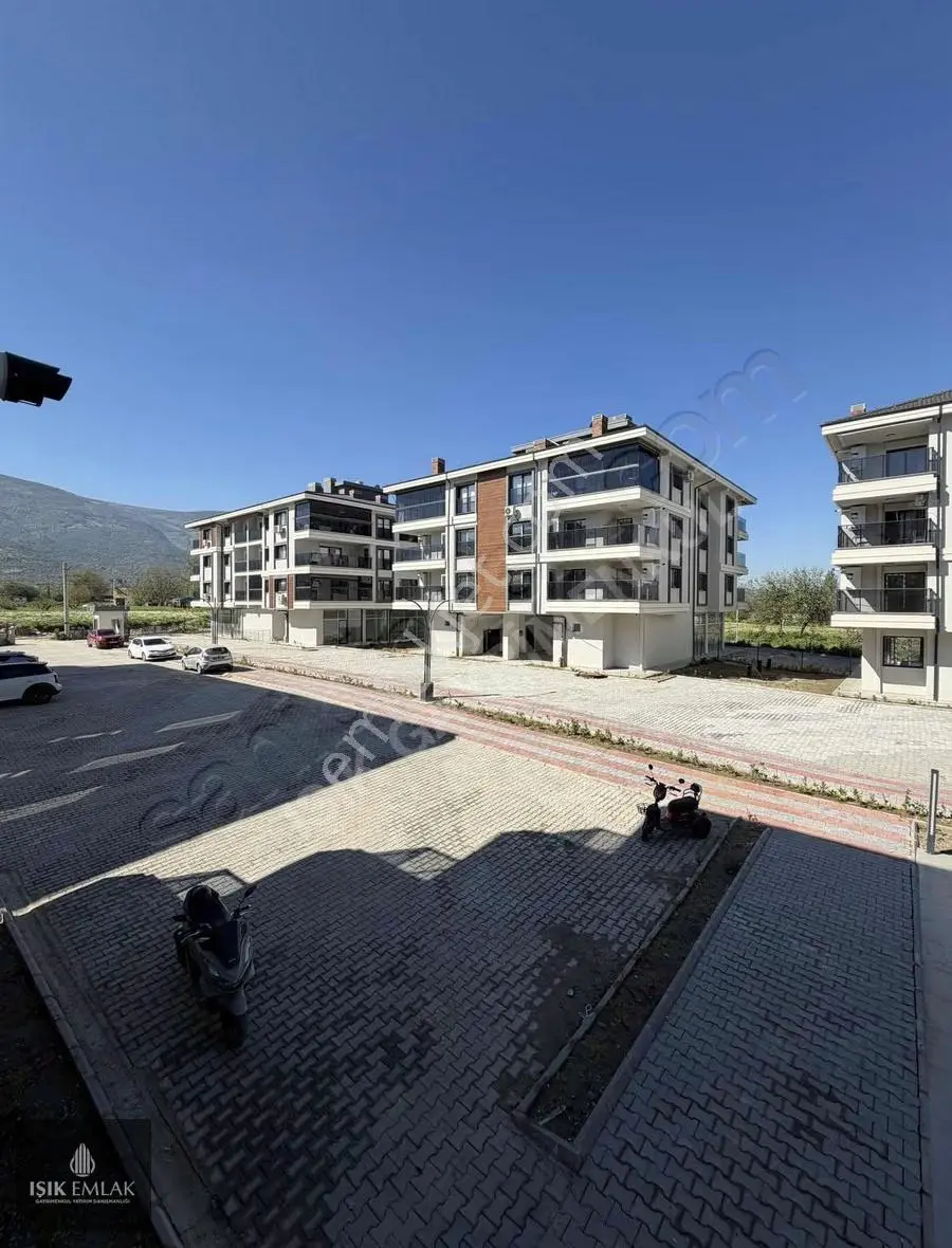 Işık Gayrimenkul'den Satılık Fatih Mh. Havuzlu Lux 3+1 Daire