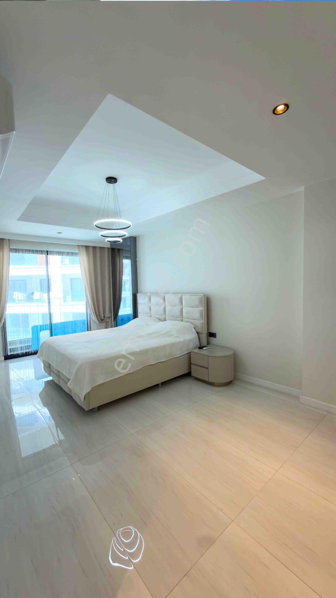 Fırsat Azura World Sitesi Hotel Konsept Full Aktivite Eşyalı - Görsel 22