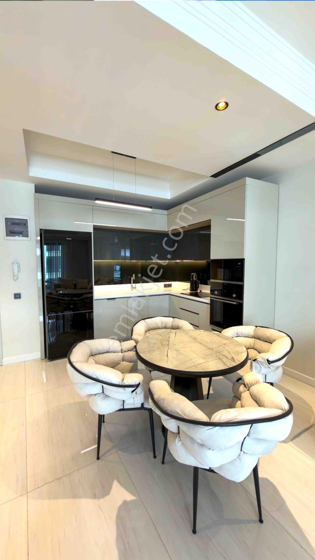 Fırsat Azura World Sitesi Hotel Konsept Full Aktivite Eşyalı - Görsel 15