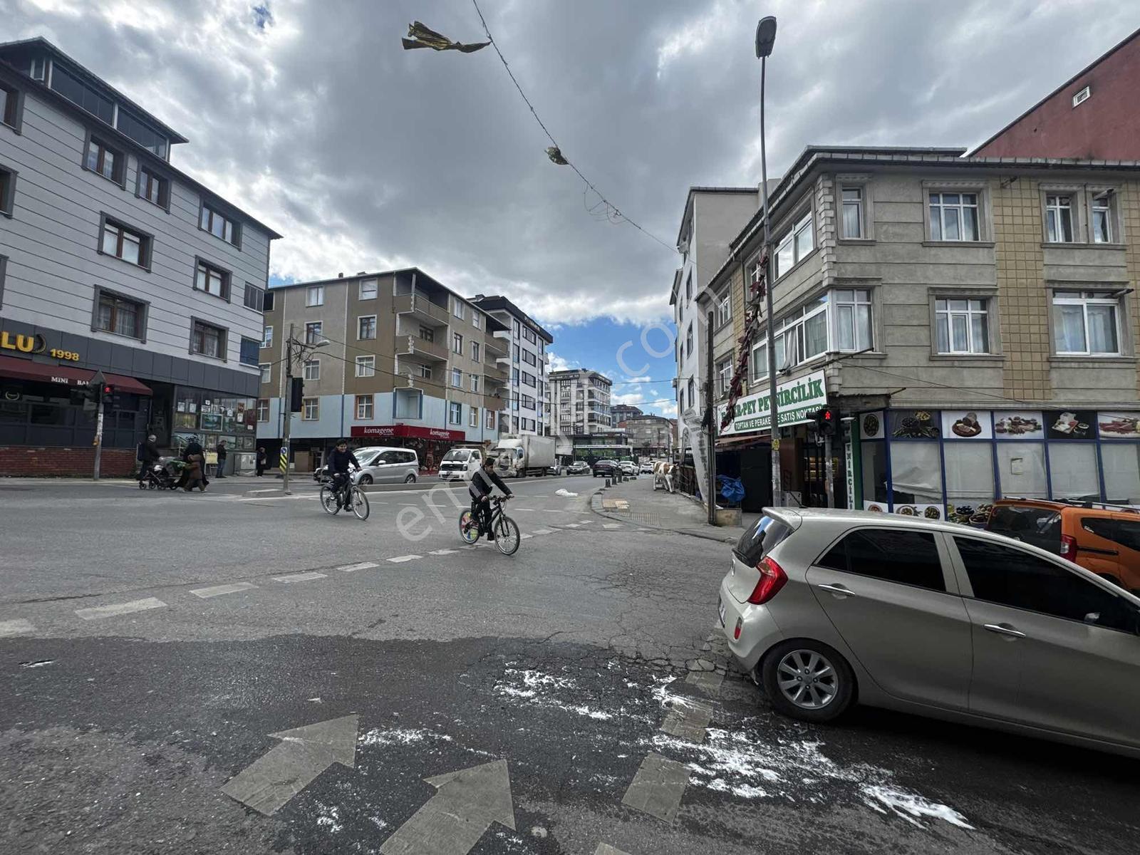 Vefa Gayrimenkulden Caddeye Cepheli Köşe Başı Dükkan - Görsel 13