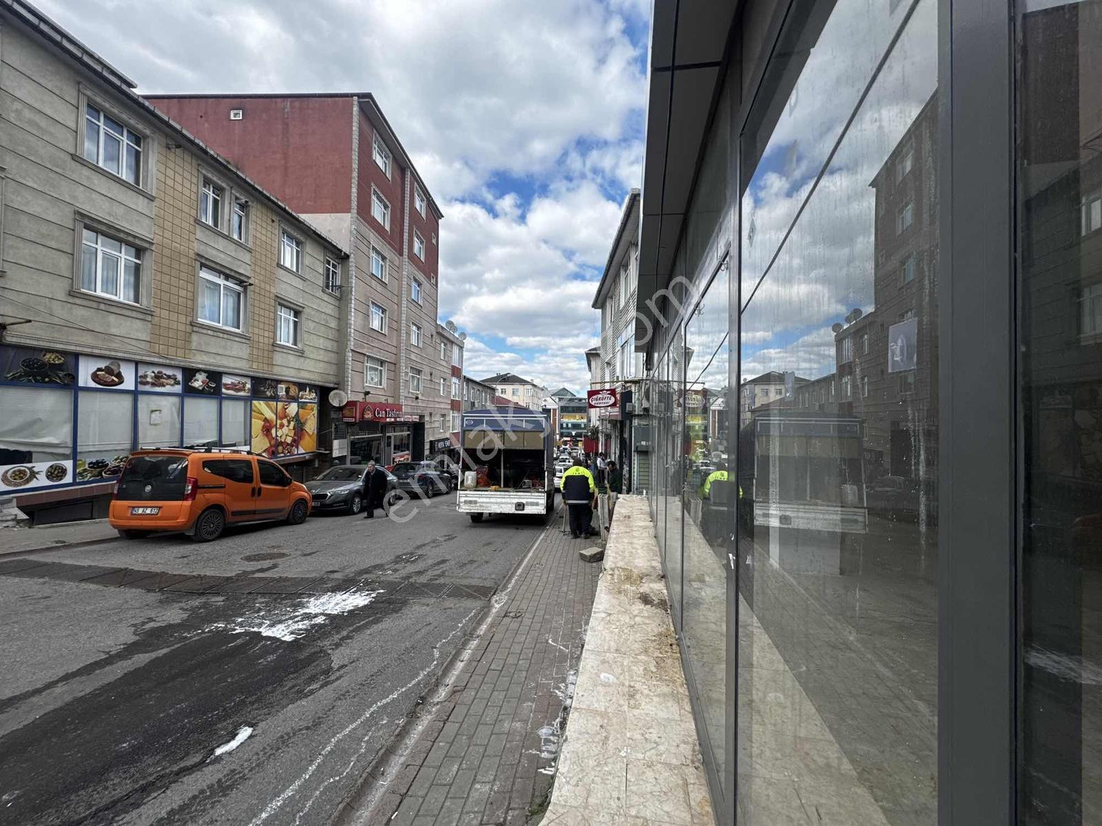 Vefa Gayrimenkulden Caddeye Cepheli Köşe Başı Dükkan - Görsel 16