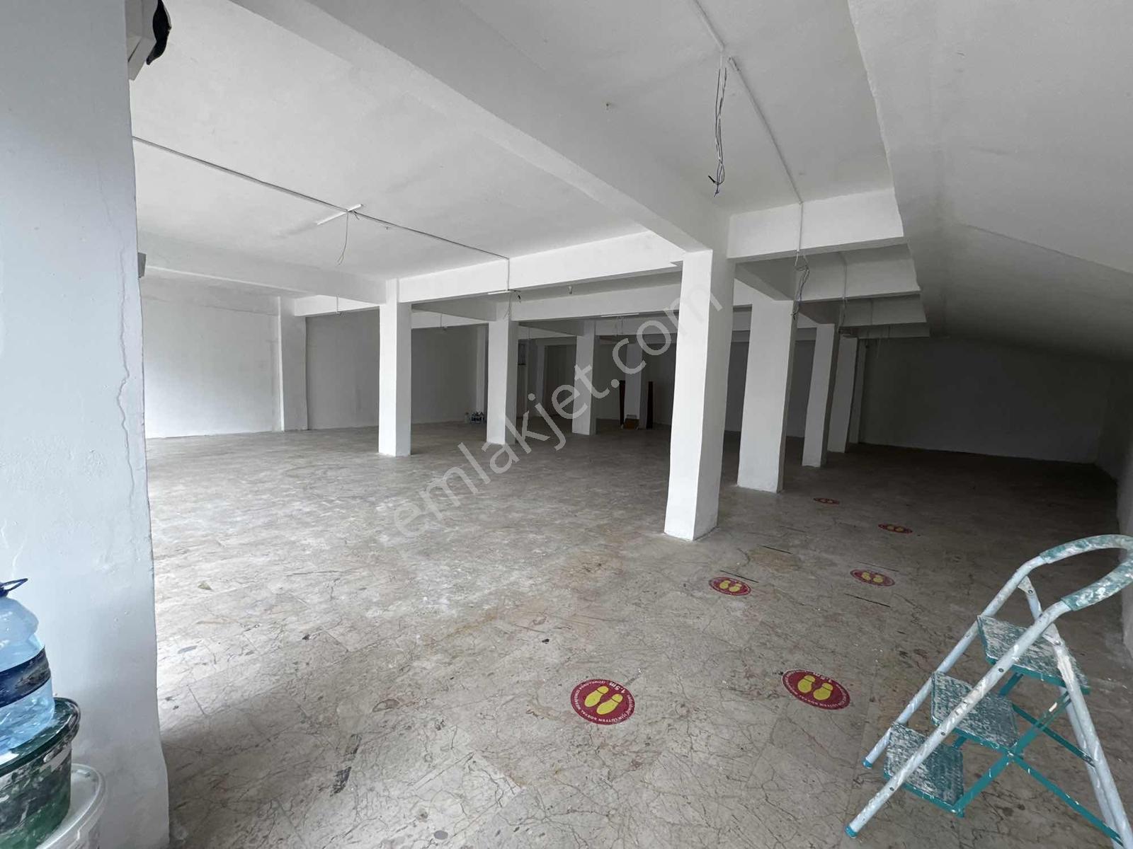 Vefa Gayrimenkulden Caddeye Cepheli Köşe Başı Dükkan - Görsel 10