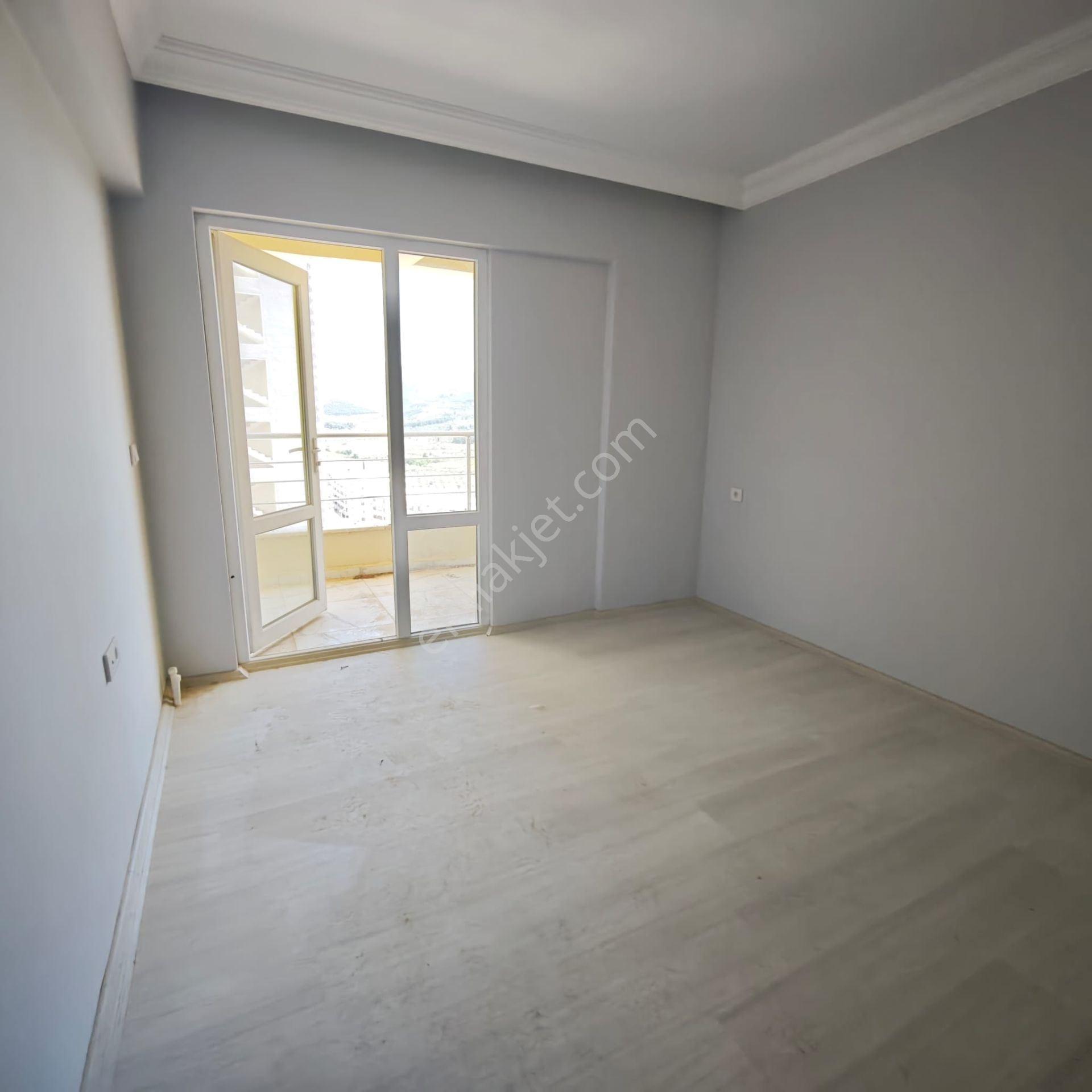 Kuşadası Uydukent Sitesinde Full Deniz Manzaralı Daire İster Misiniz? - Görsel 8