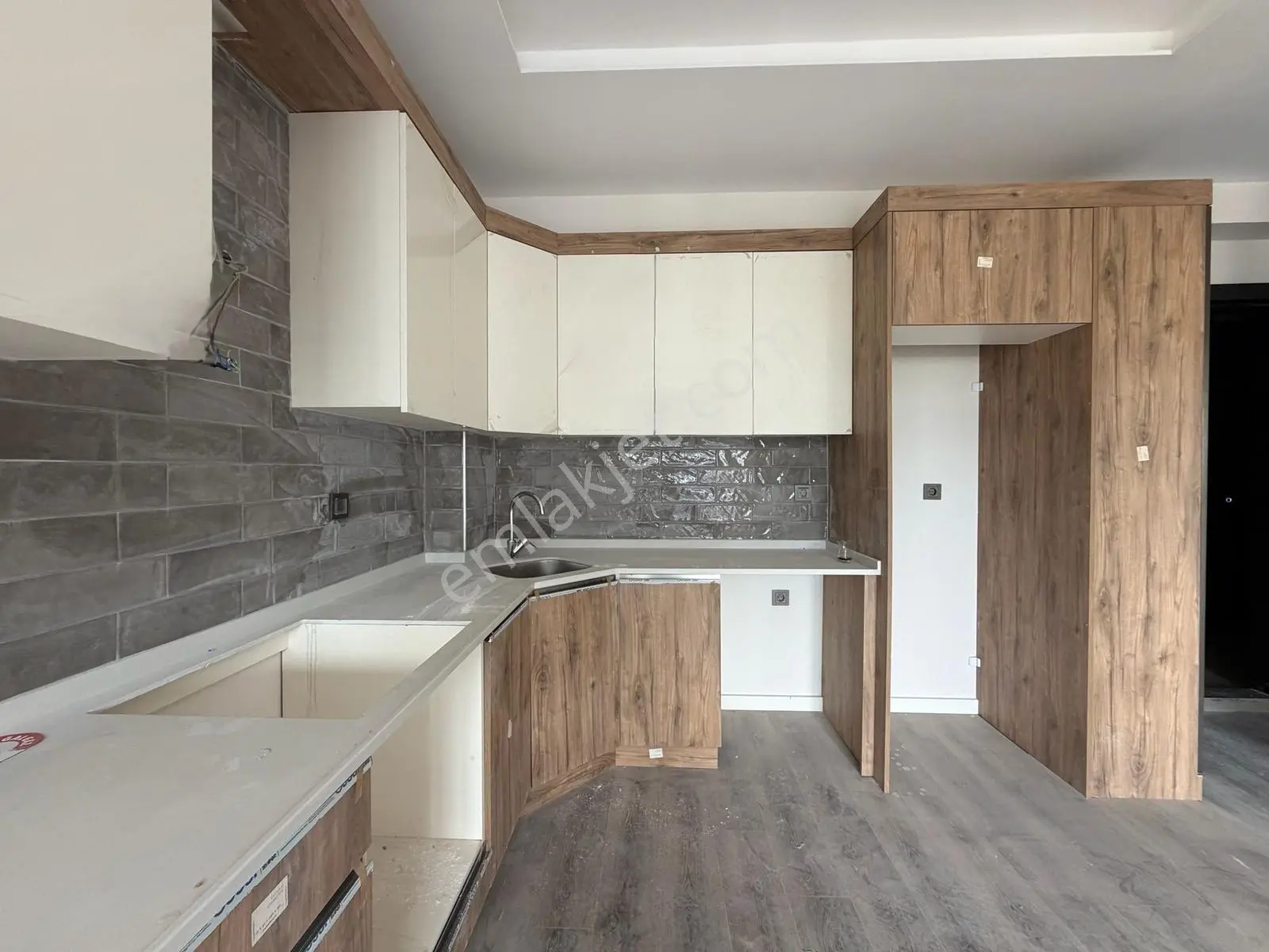 Turyap Sistem'den Mezitli Yücesoy Trend Sitesi'nde Kiralık 1+1 - Görsel 6