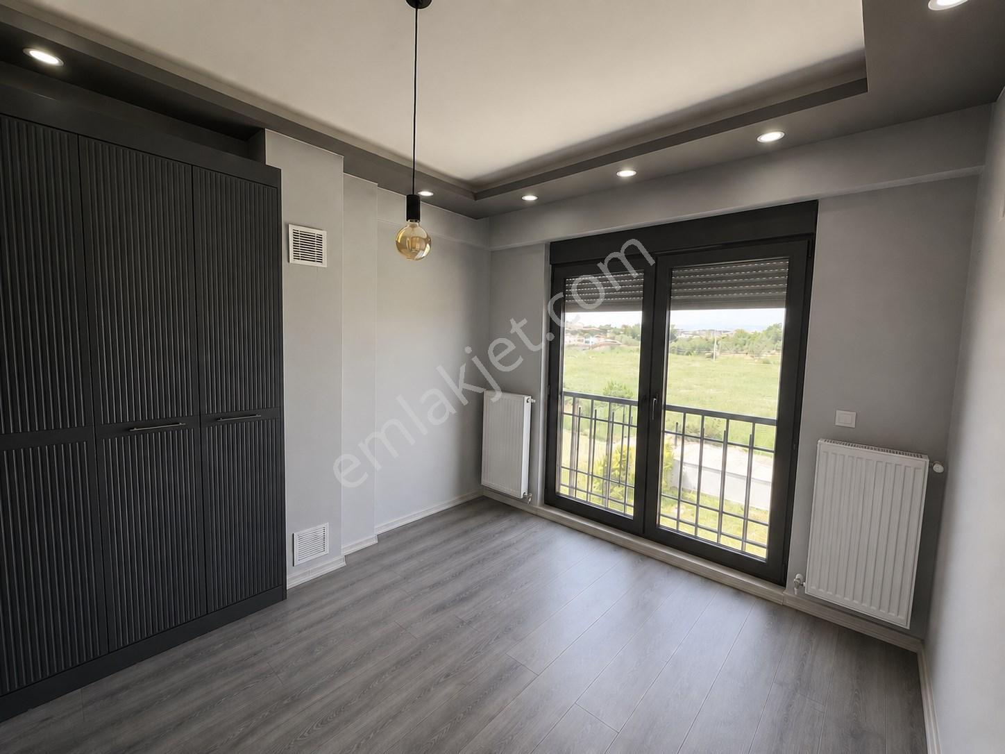 Pelitköy’de Müstakil Havuzlu Lüks Villa | 4+1 Özel Tasarım | Zeytinlikler İçinde Doğayla İç İçe - Görsel 26
