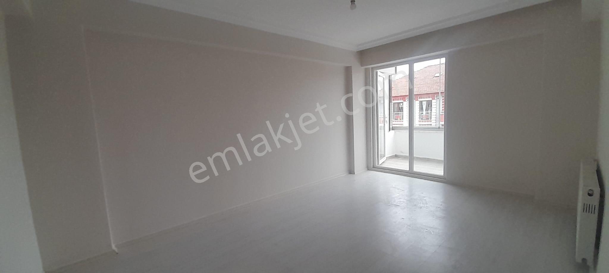 Karasu Kuzeyden Satılık 3+1 Mutfak Ayrı Yazlık Kışlık Daire - Görsel 4