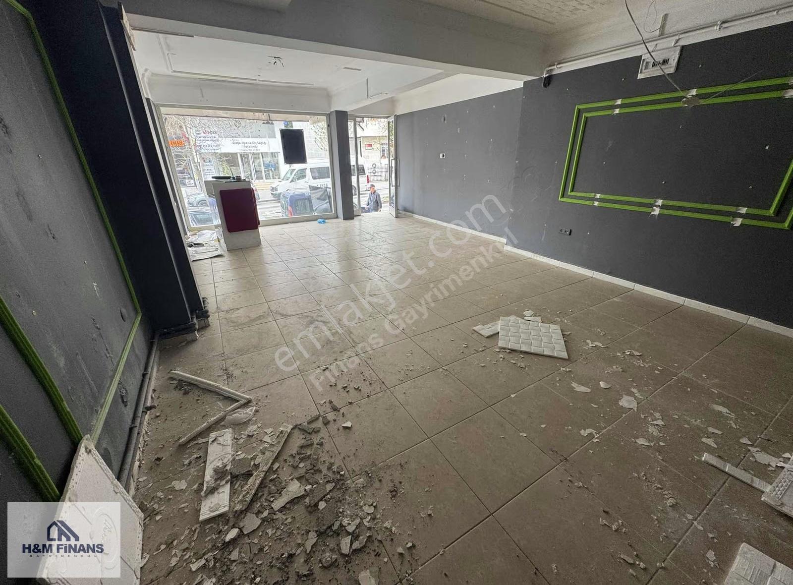 Çekmeköy Şahinbey Caddesinde 90 M2 Prestijli Kiralık Dükkan - Görsel 25