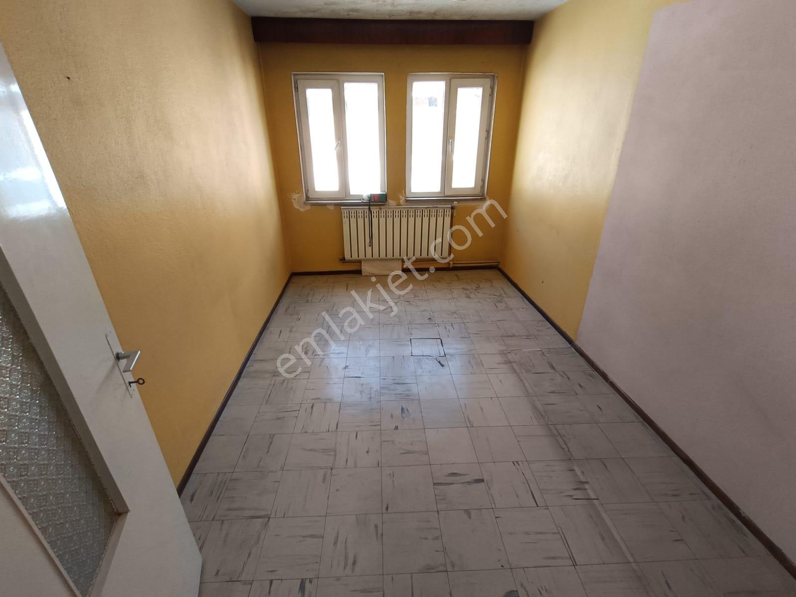 Gözde Gayrimenkul'den Maksem Meydanda Kiralık Daire - Görsel 7