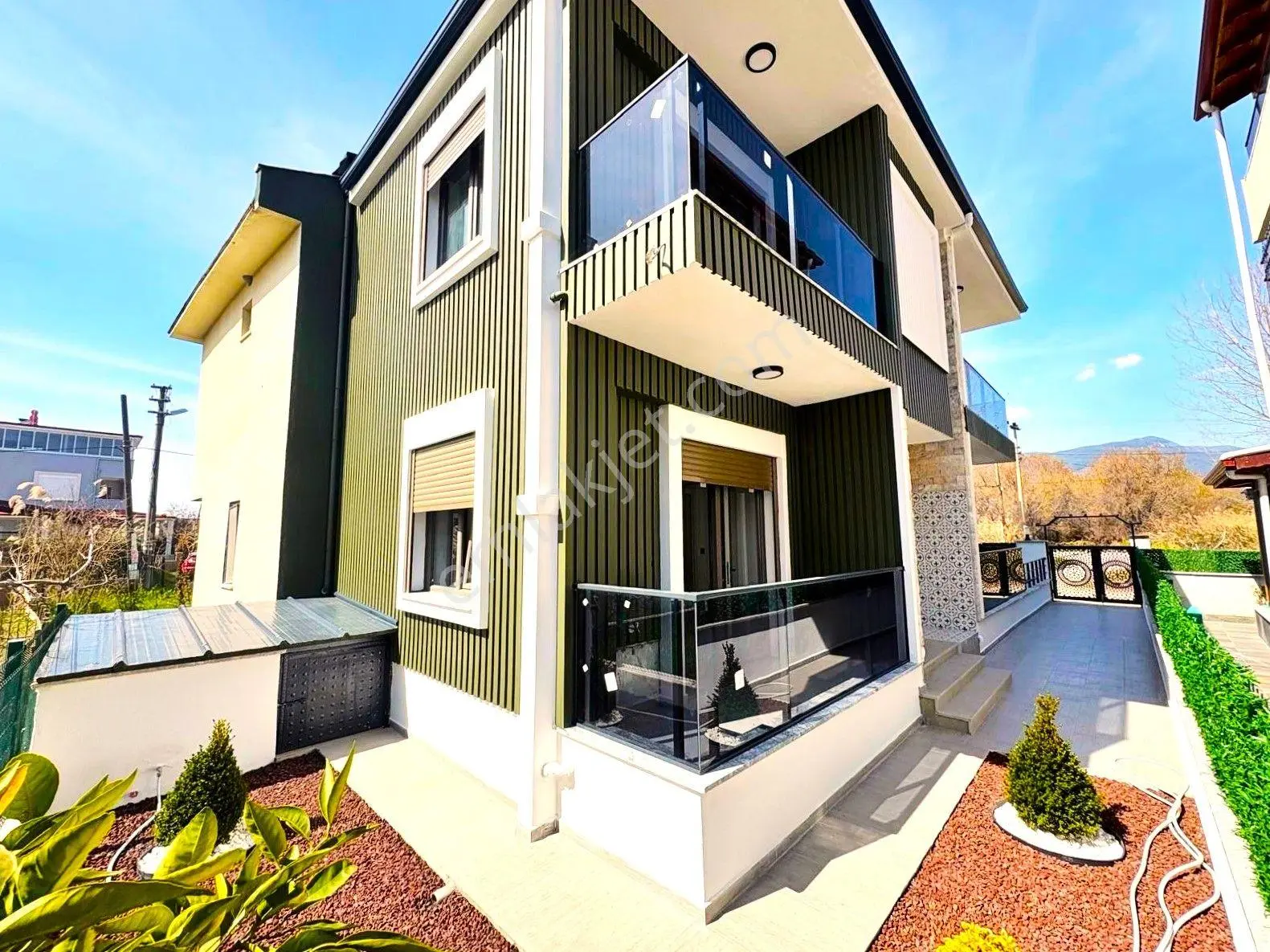 📌blue Life Egen'den Gerçek İlan-güre'de Yeni Yaşam Alanınız Hazır 3+1 Çift Cephe Bahçeli Villa