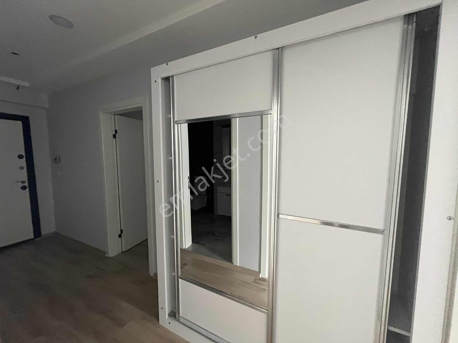 Lavınıa'dan Ebeveyn Banyolu Kiralık Daire - Görsel 13
