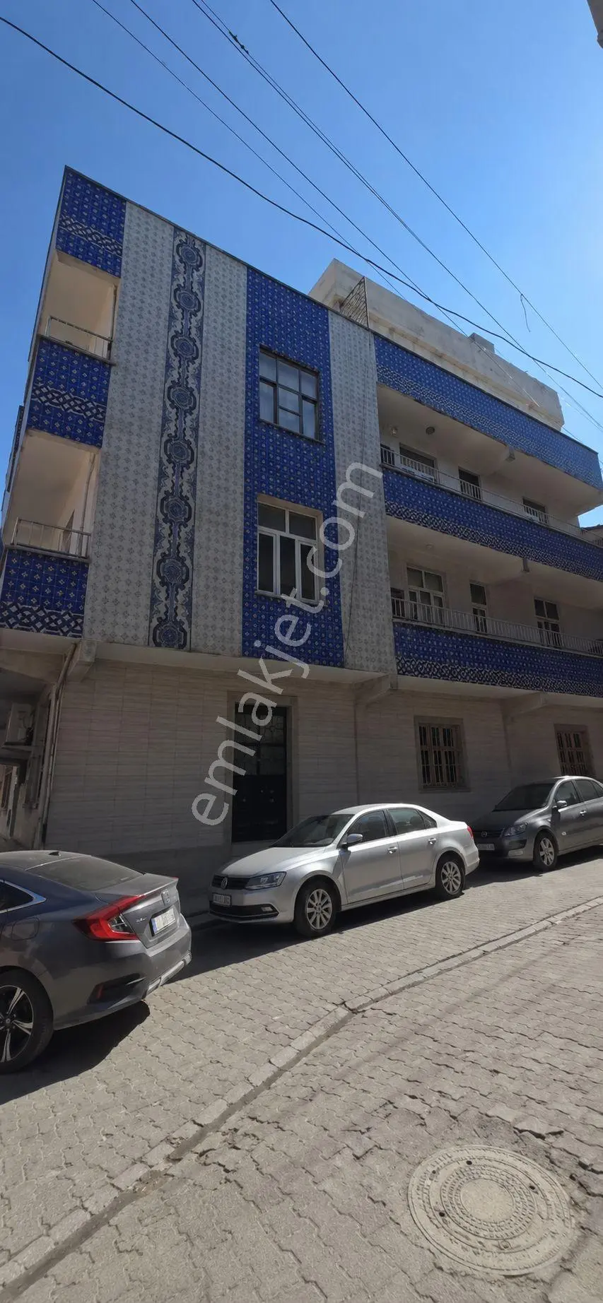 Akev Gayrimenkul'den Haleplibahçe'de Komple Satılık Bina