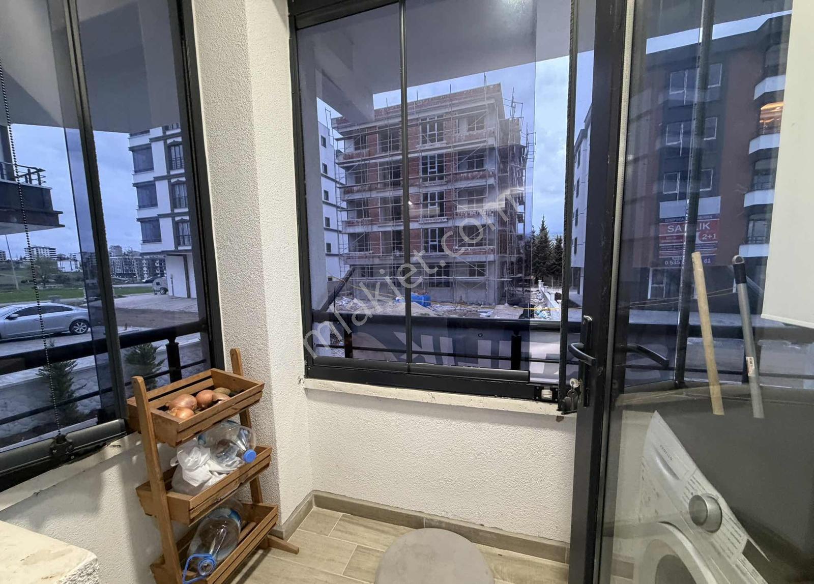 Pelitköyde 2+1 Salon Mutfak Bir Hazır Kiracılı Yatırımlık Daire - Görsel 32