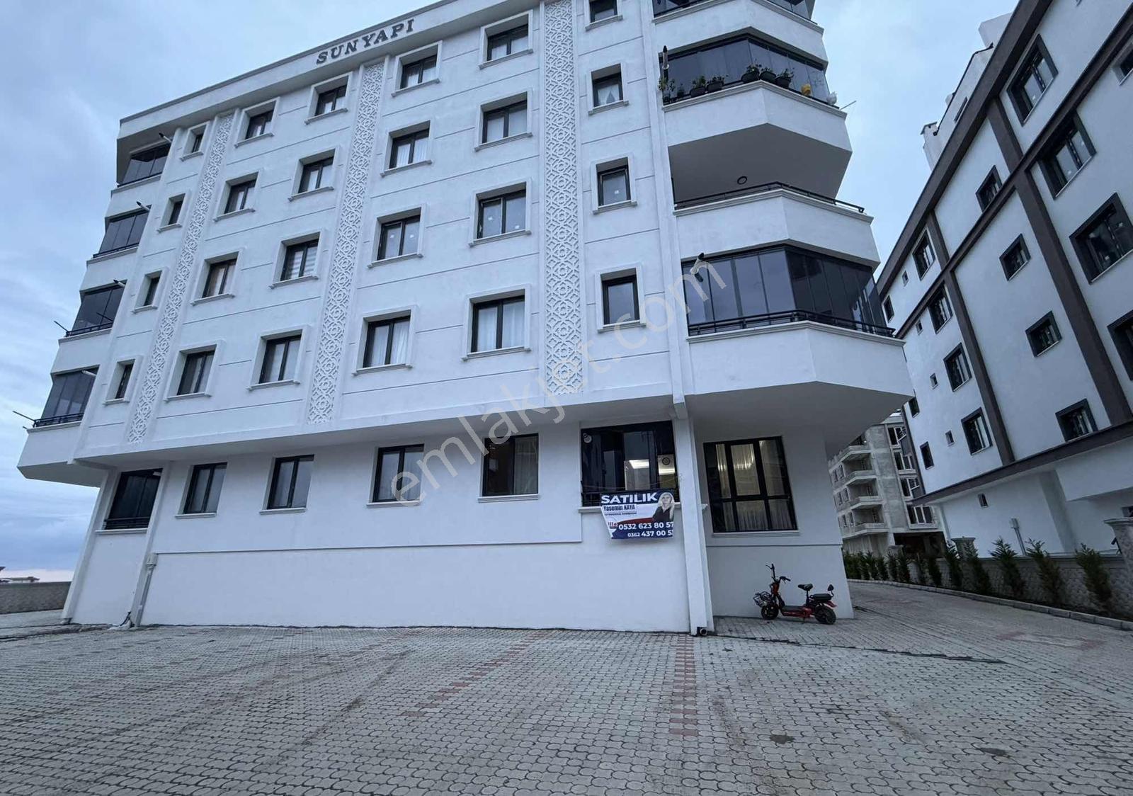 Pelitköyde 2+1 Salon Mutfak Bir Hazır Kiracılı Yatırımlık Daire