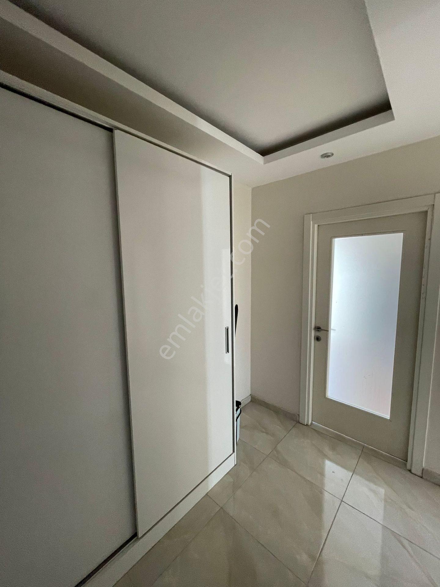 Mavi Bulvar Groseri Market Civarı 3+1 Kombili Daire - Görsel 28