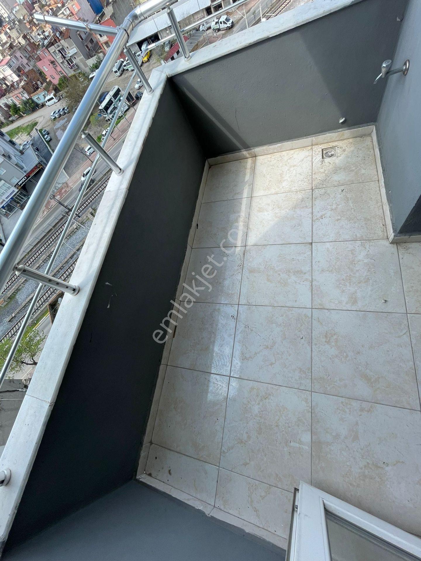 Mavi Bulvar Groseri Market Civarı 3+1 Kombili Daire - Görsel 13