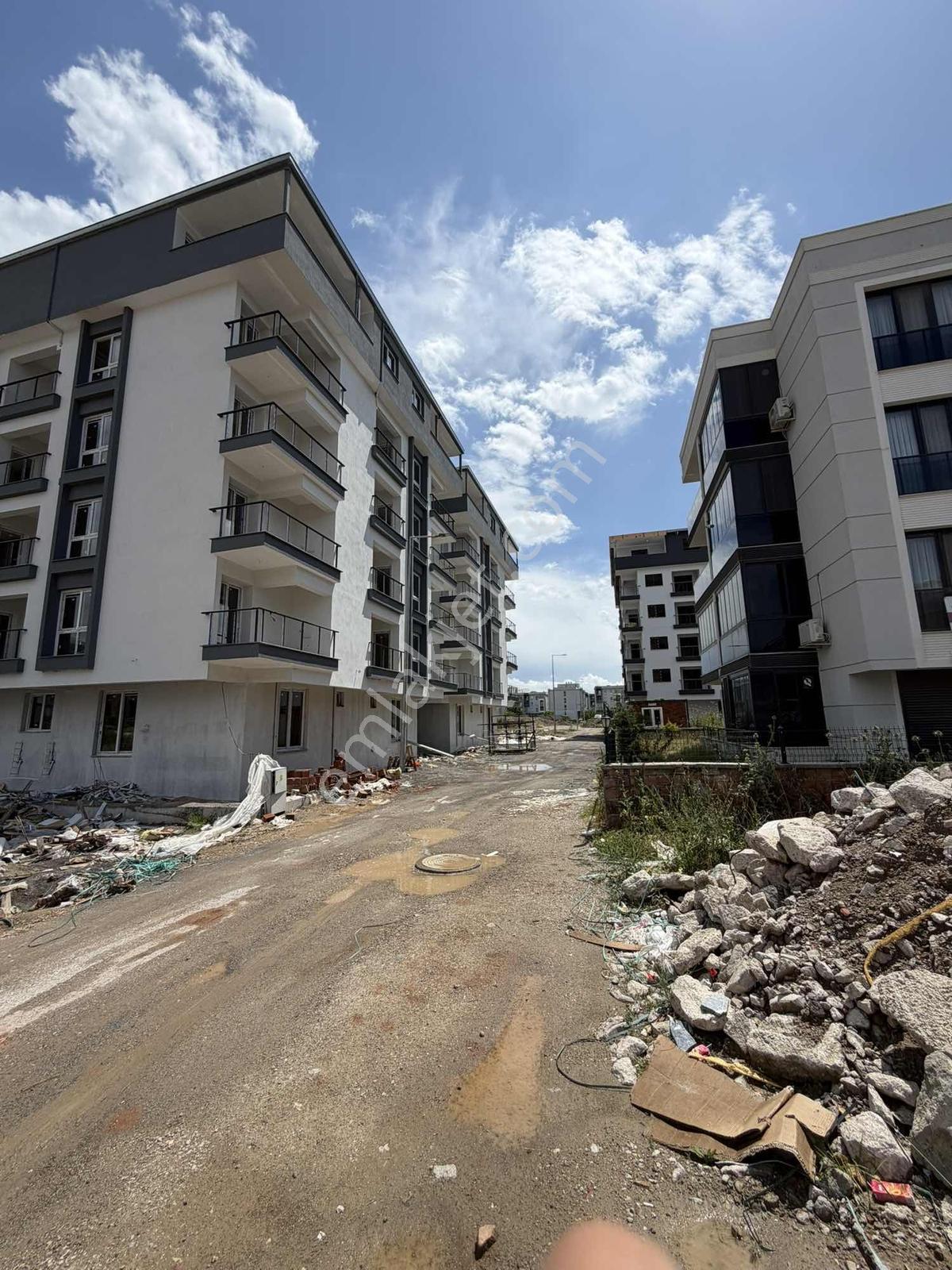 Seyrekte Satılık Daire 1+1 Fırsat 2 Aya Teslim Tapu Ruhsat Hazır - Görsel 16