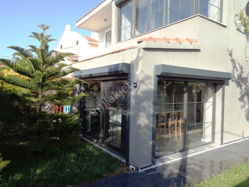 Alaçatı'da Ilıca Denize Çok Yakın Kiralık Müstakil Geniş Bahçeli 3+1 Lüks Villa - Görsel 31