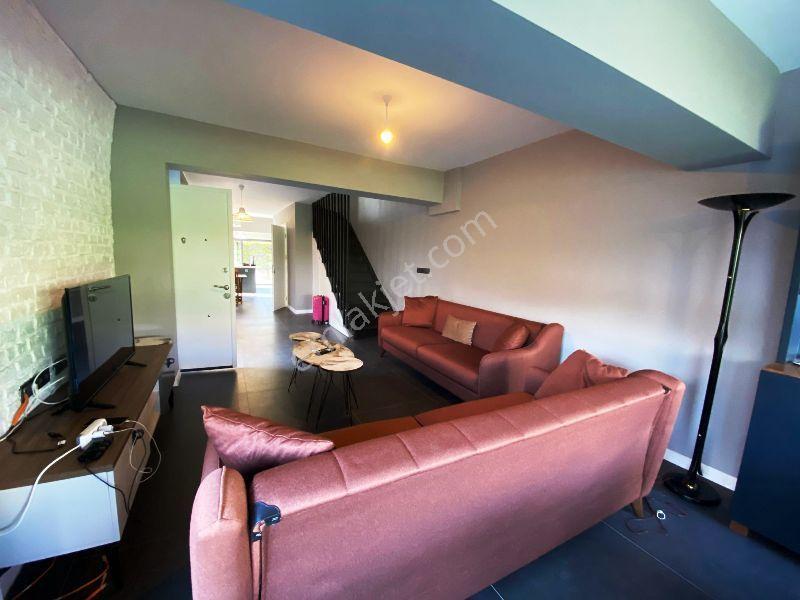 Alaçatı'da Ilıca Denize Çok Yakın Kiralık Müstakil Geniş Bahçeli 3+1 Lüks Villa - Görsel 11