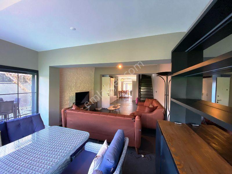 Alaçatı'da Ilıca Denize Çok Yakın Kiralık Müstakil Geniş Bahçeli 3+1 Lüks Villa - Görsel 10
