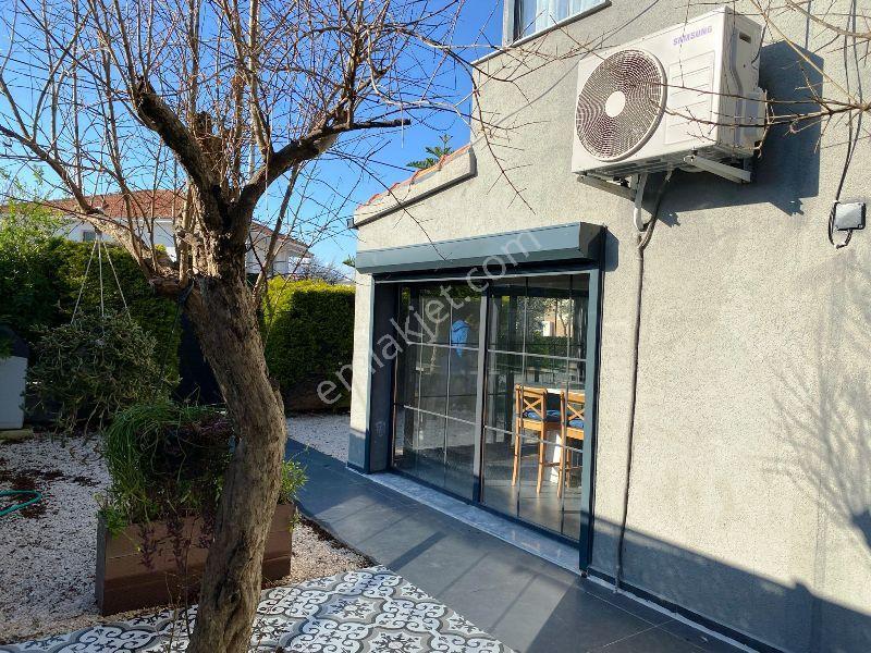 Alaçatı'da Ilıca Denize Çok Yakın Kiralık Müstakil Geniş Bahçeli 3+1 Lüks Villa - Görsel 7
