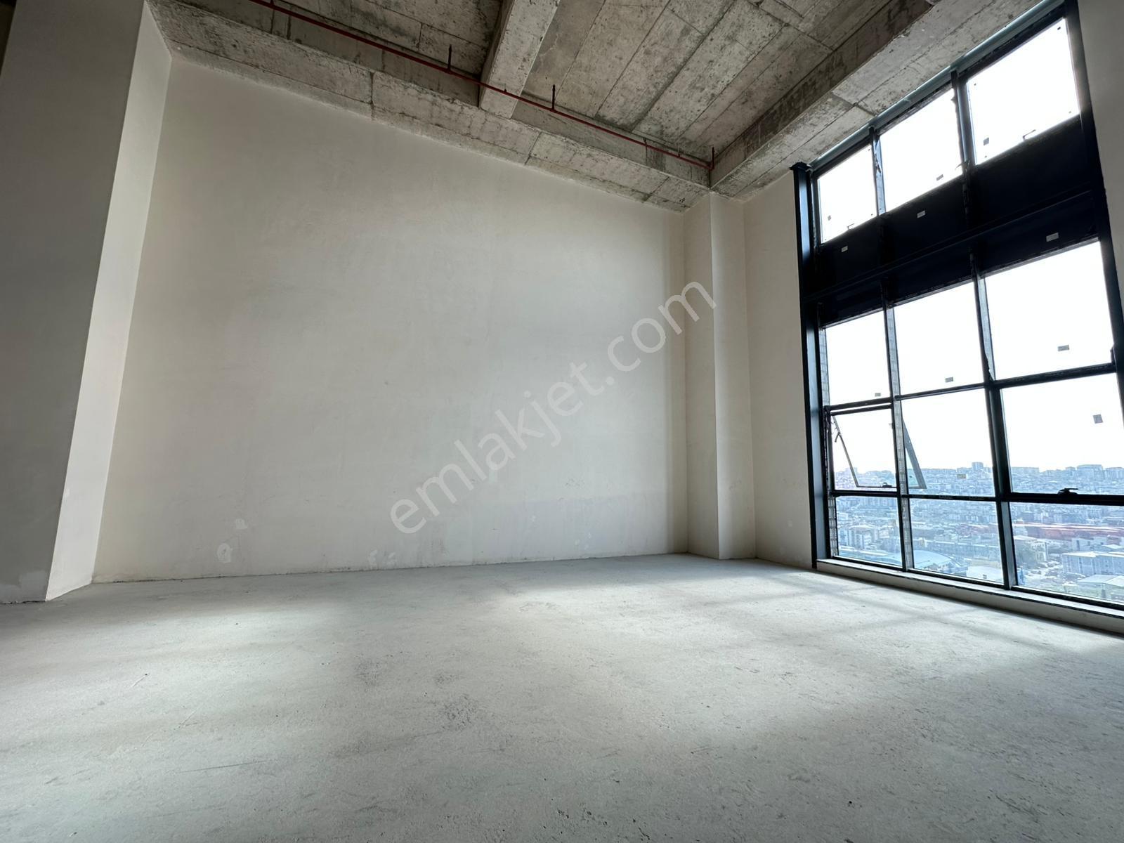 İstanbul Martim E5 Kdv Avantajlı 180m2 + 25m2 Kiralık İşyeri - Görsel 4