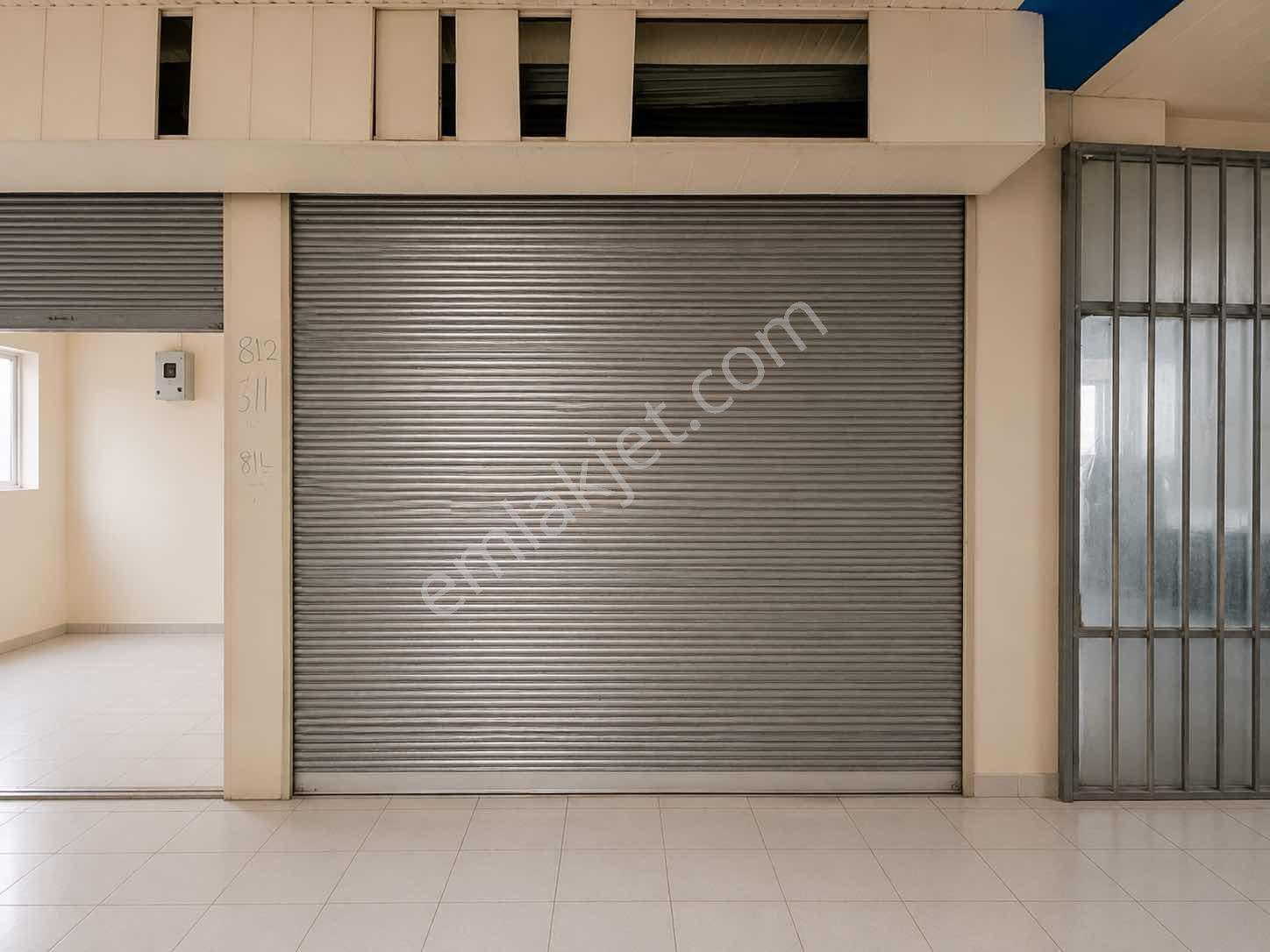 Sakarya Katlı Pazarda Satılık 11 M² Yatırımlık Dükkan