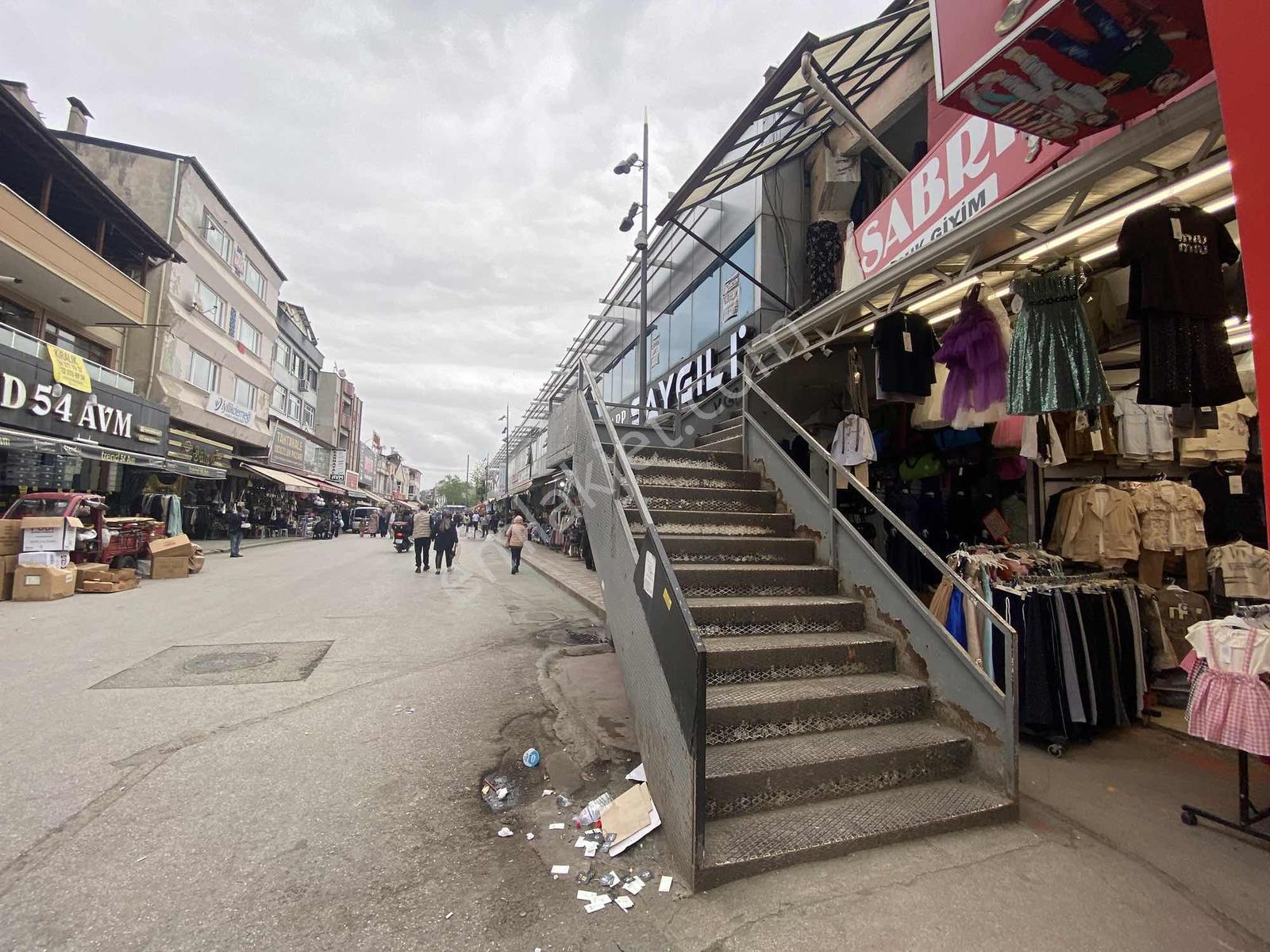 Sakarya Katlı Pazarda Satılık 11 M² Yatırımlık Dükkan - Görsel 11