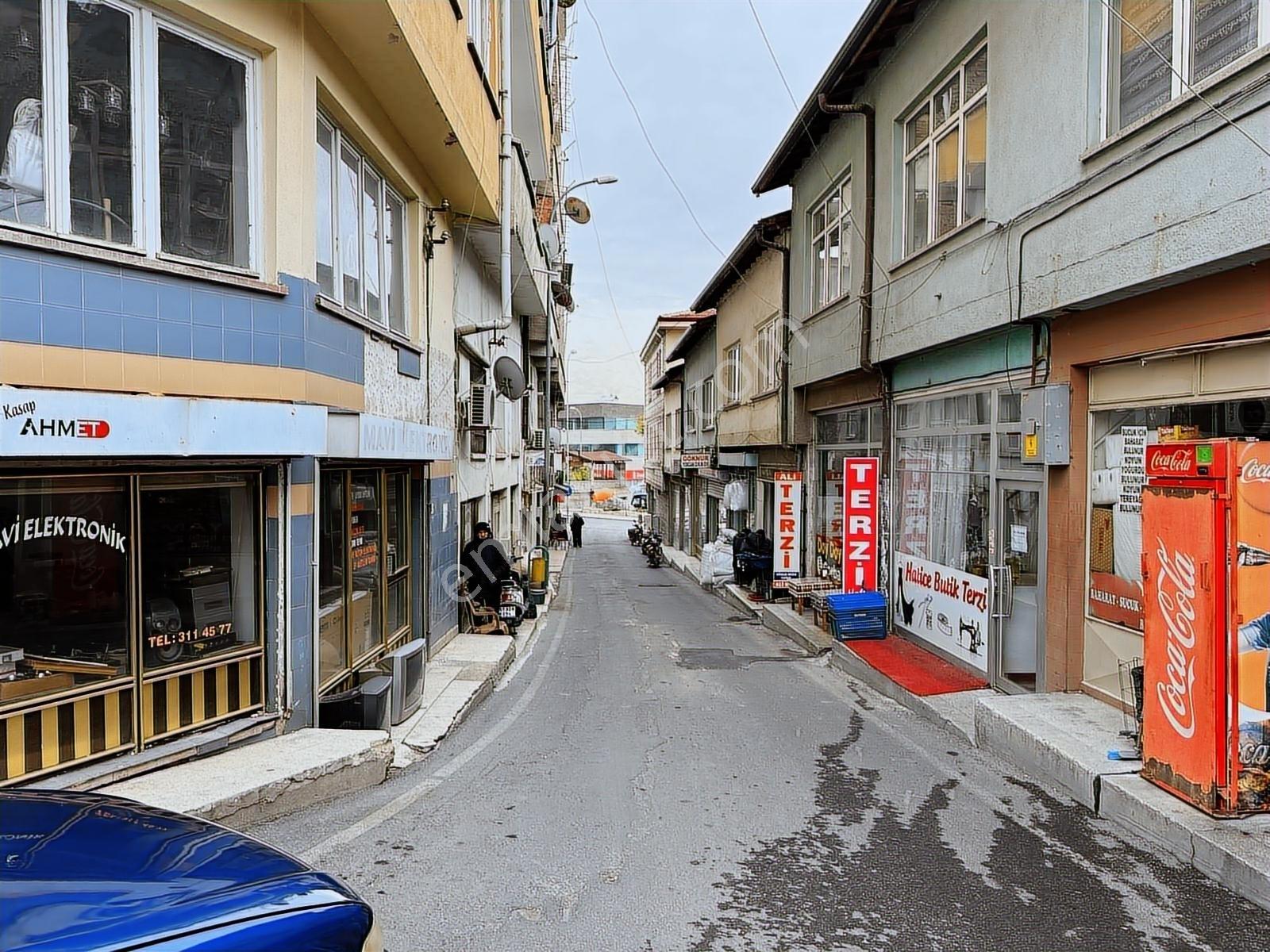Emin Emlak Bor Kasaplar Hali Satılık 25m2 İş Yeri Dükkan - Görsel 3