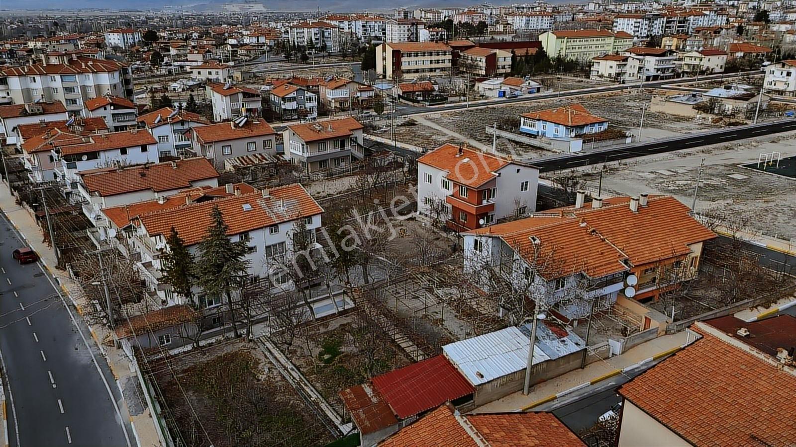 Bor Yenigöçmen Mah Satılık 2 Katlı(ayrı) 2+1 Satılık Müstakil Ev - Görsel 7