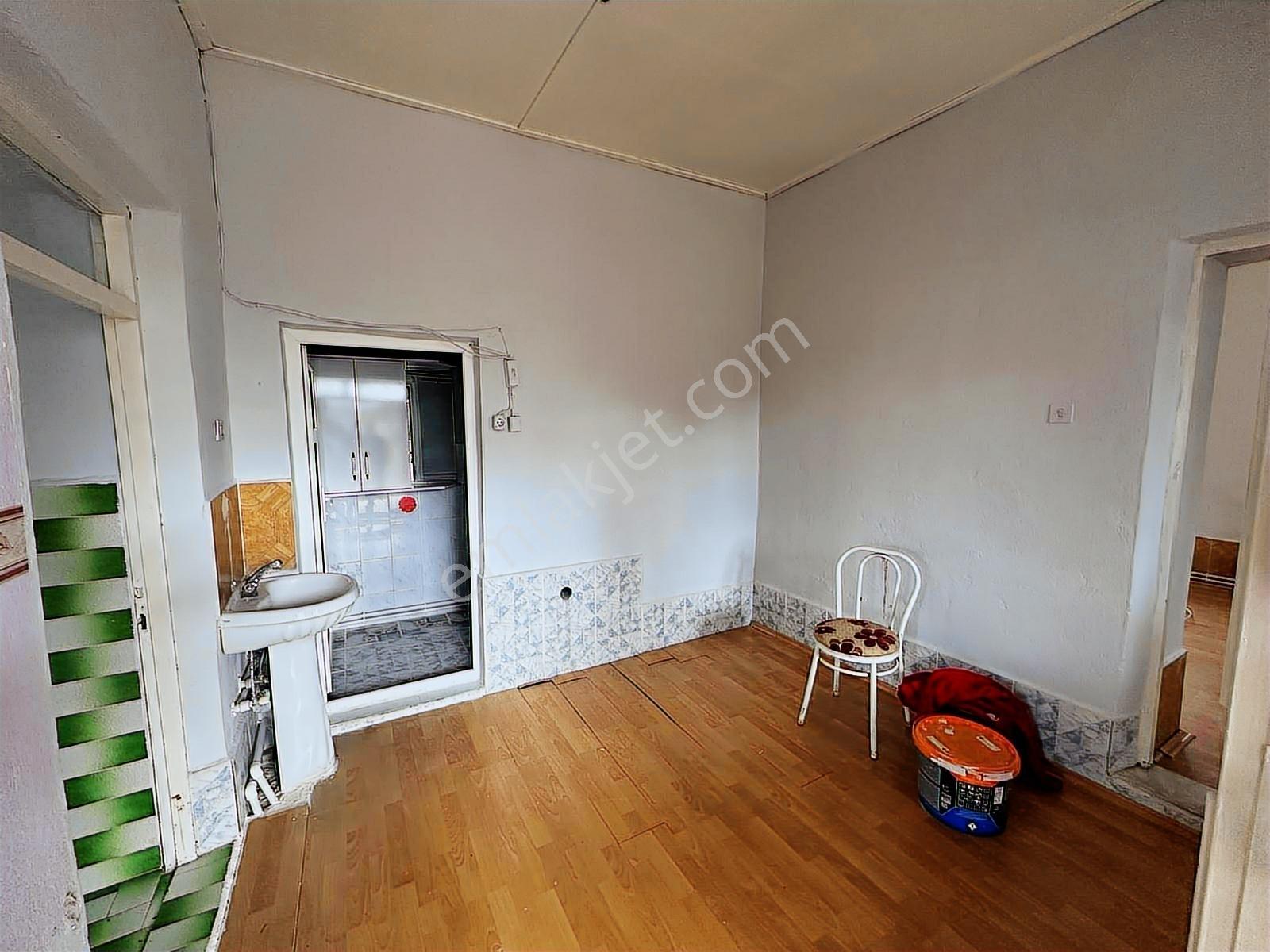 Bor Yenigöçmen Mah Satılık 2 Katlı(ayrı) 2+1 Satılık Müstakil Ev - Görsel 17
