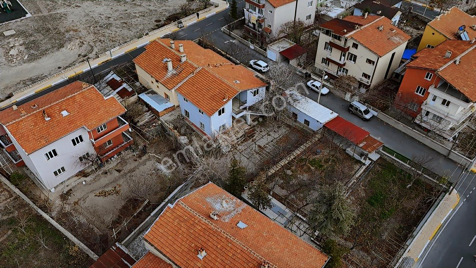 Bor Yenigöçmen Mah Satılık 2 Katlı(ayrı) 2+1 Satılık Müstakil Ev - Görsel 10