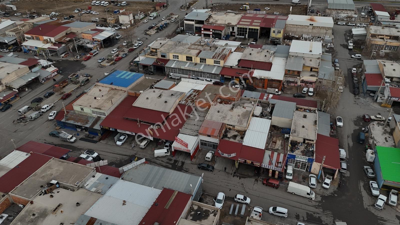 Emin Emlak Bor Sanayi Sitesi 3.blok 80 M2 Satılı İş Yeri Dükkan - Görsel 4