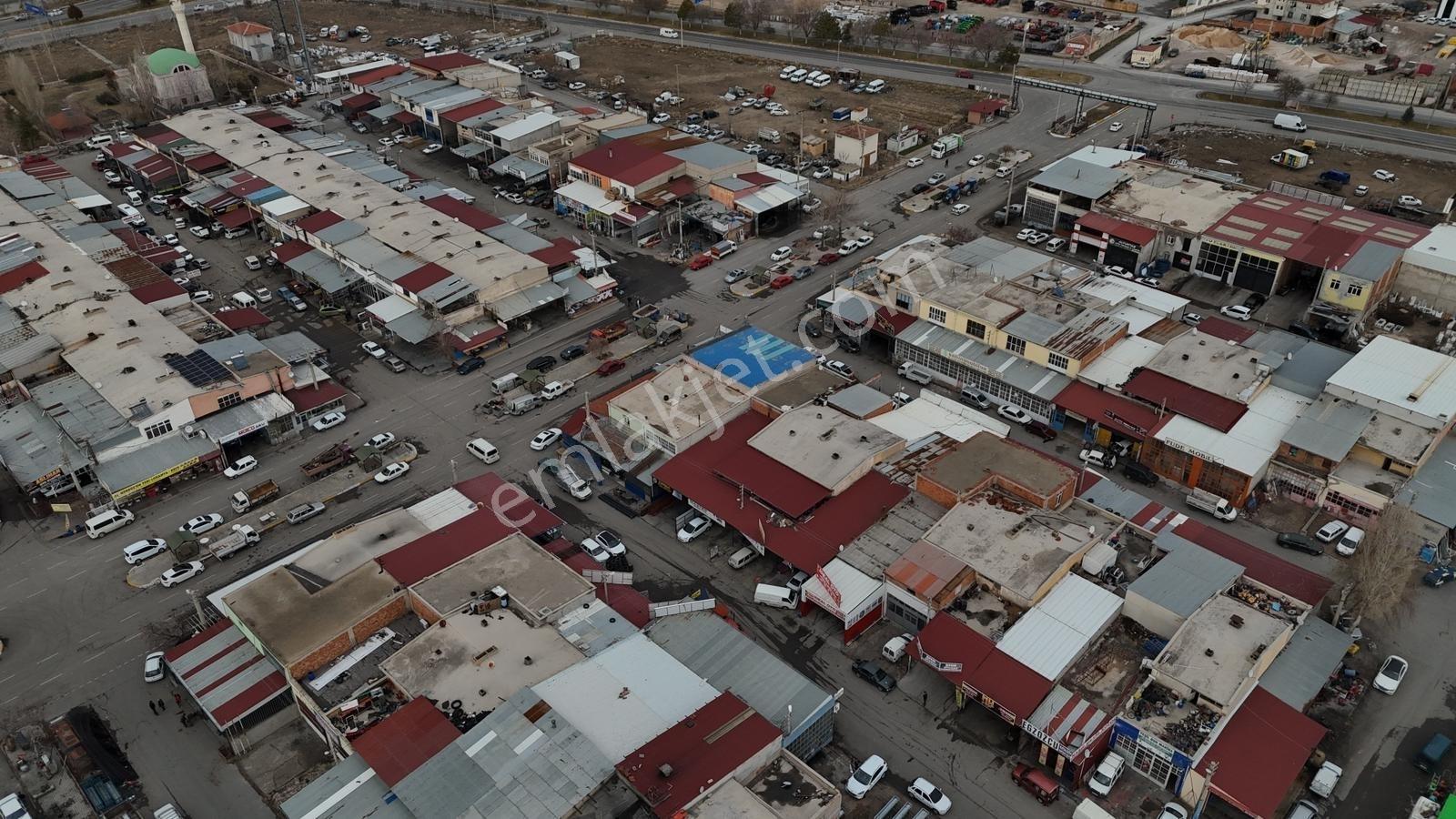 Emin Emlak Bor Sanayi Sitesi 3.blok 80 M2 Satılı İş Yeri Dükkan - Görsel 9