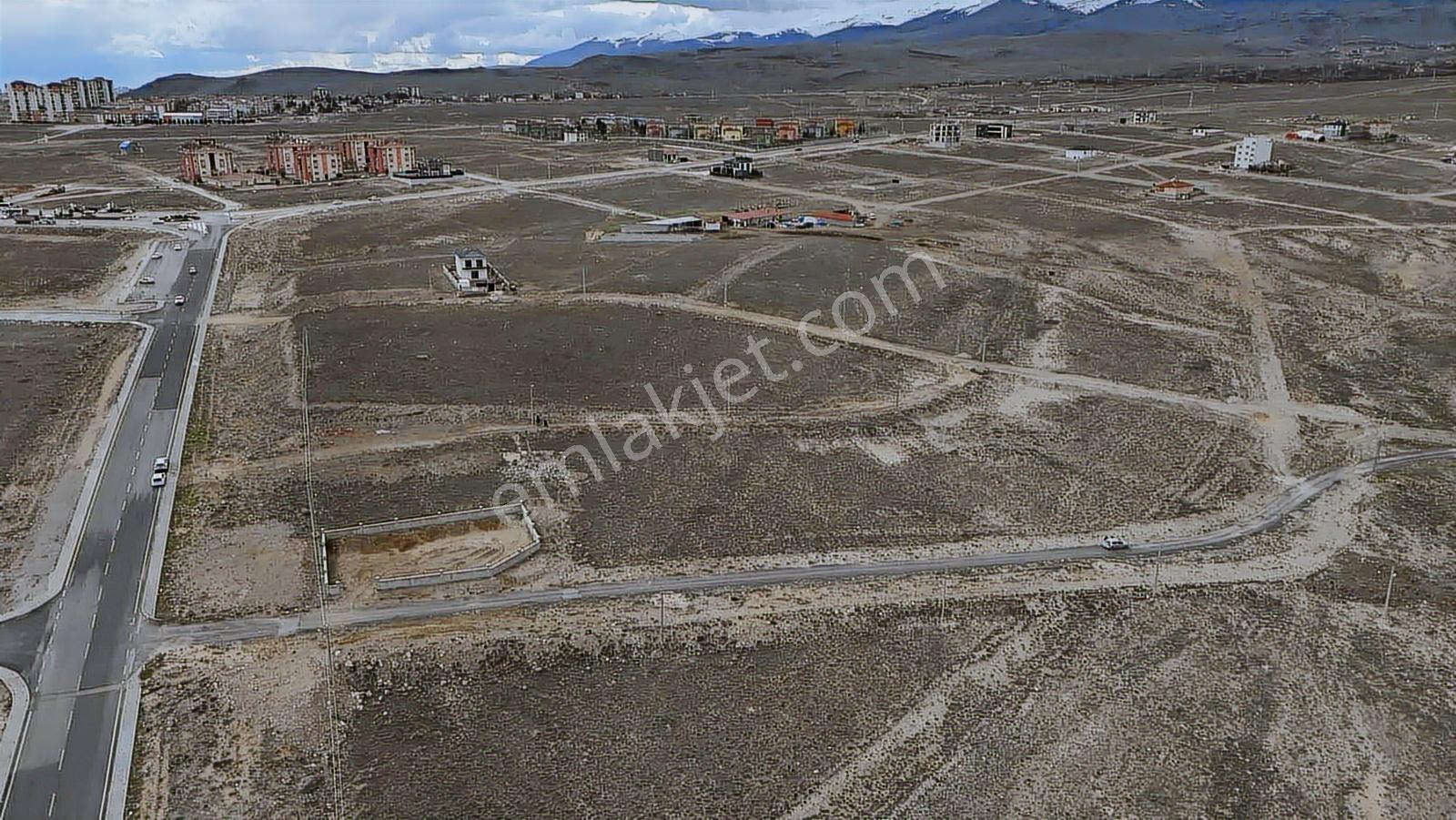 Emin Emlak'tan Yeni Niğde Evlerine 750 Metre Uzakta 653 M2 Arsa - Görsel 3