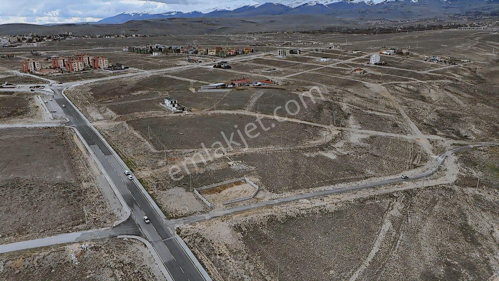 Emin Emlak'tan Yeni Niğde Evlerine 750 Metre Uzakta 653 M2 Arsa - Görsel 9