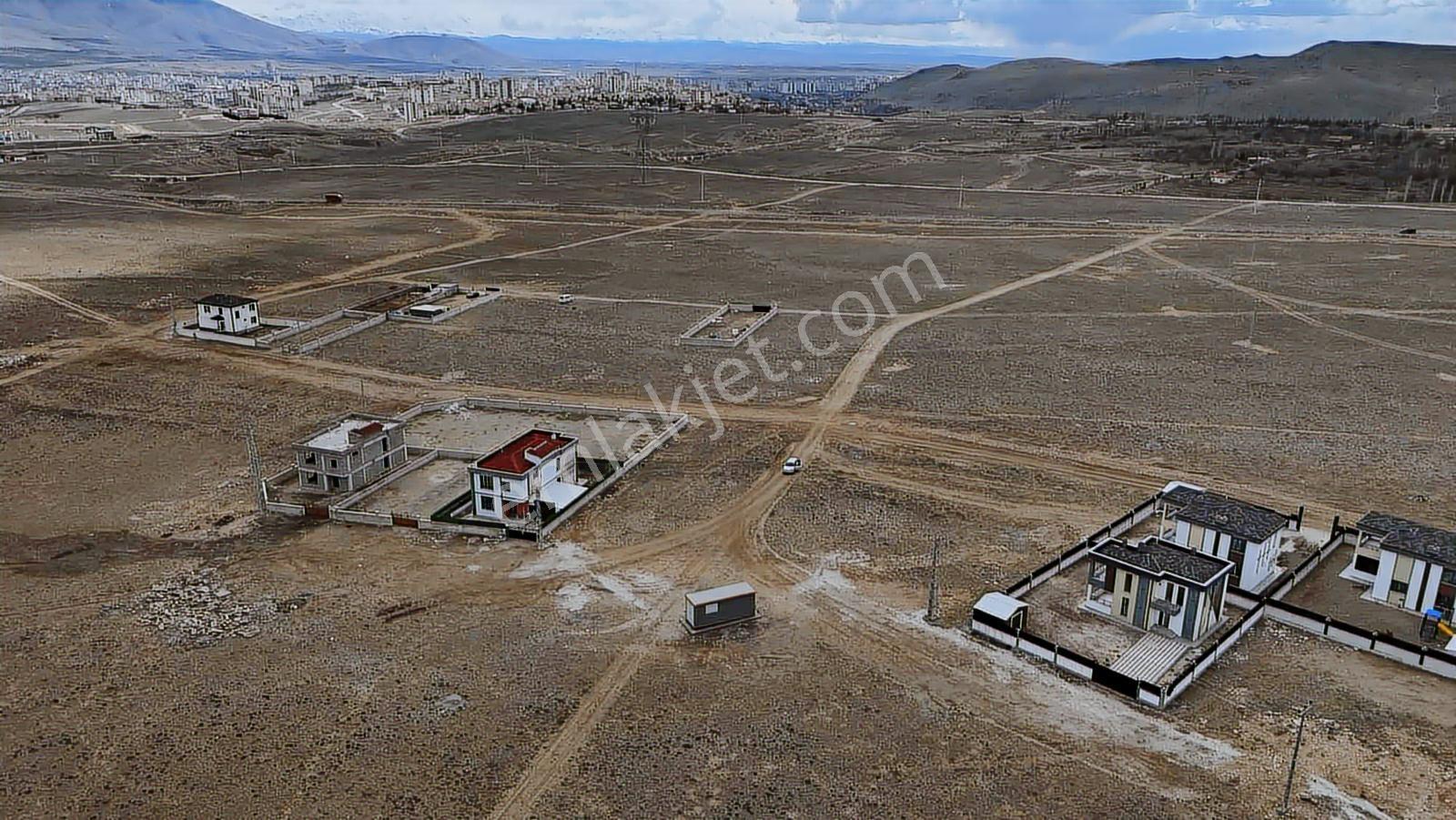 Emin Emlaktan Yeşilburçta İki Parsel 531 Metre² 541 Metre² Arsa - Görsel 19