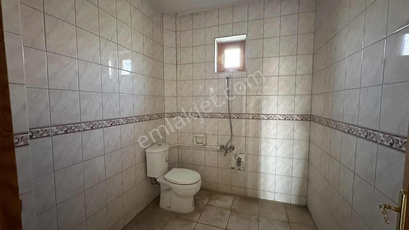 Emin Emlaktan 8 Kat İmar Avantajlı,villa Bölgesinde Müstakil Ev - Görsel 34