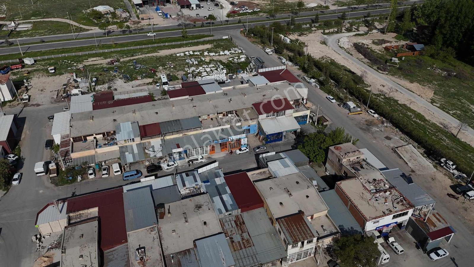 Emin Emlak Bor Sanayi Sitesi Satılık 2 Dükkan Yan Yana Dükkan - Görsel 13
