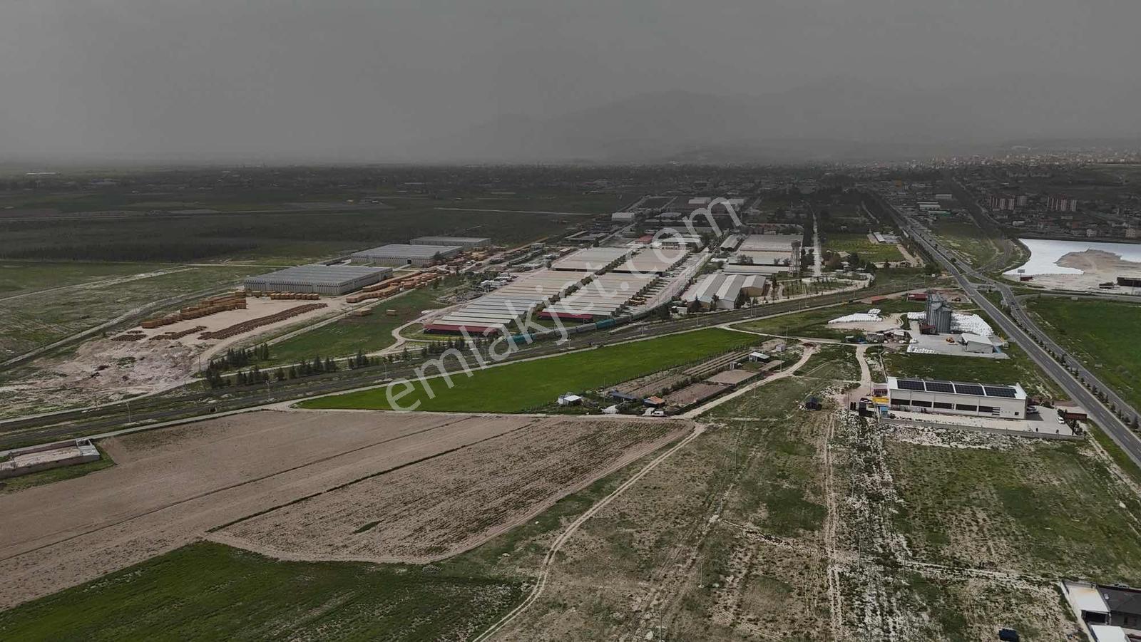 Emin Emlak Bor Kemerhisar Yolu Üzeri Köşe 843 M2 Satılık Arsa - Görsel 12