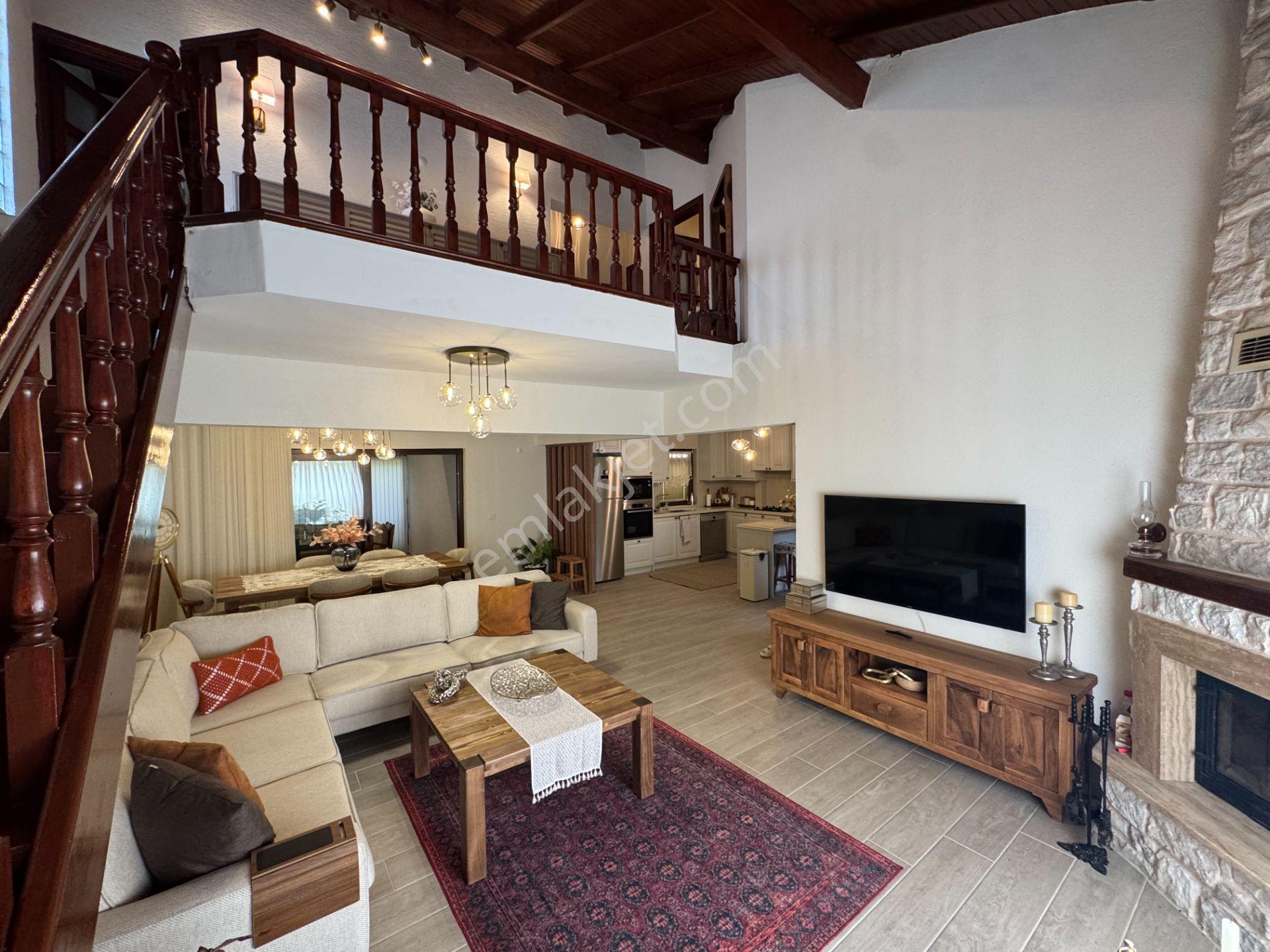 Sapanca'da Site İçinde Geniş Ferah Bahçeli Satılık Villa.. - Görsel 19