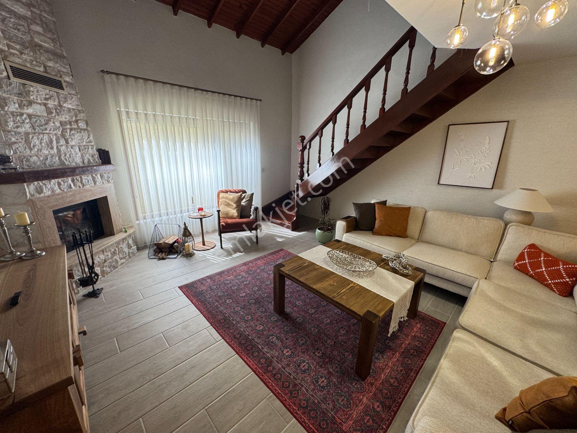 Sapanca'da Site İçinde Geniş Ferah Bahçeli Satılık Villa.. - Görsel 15