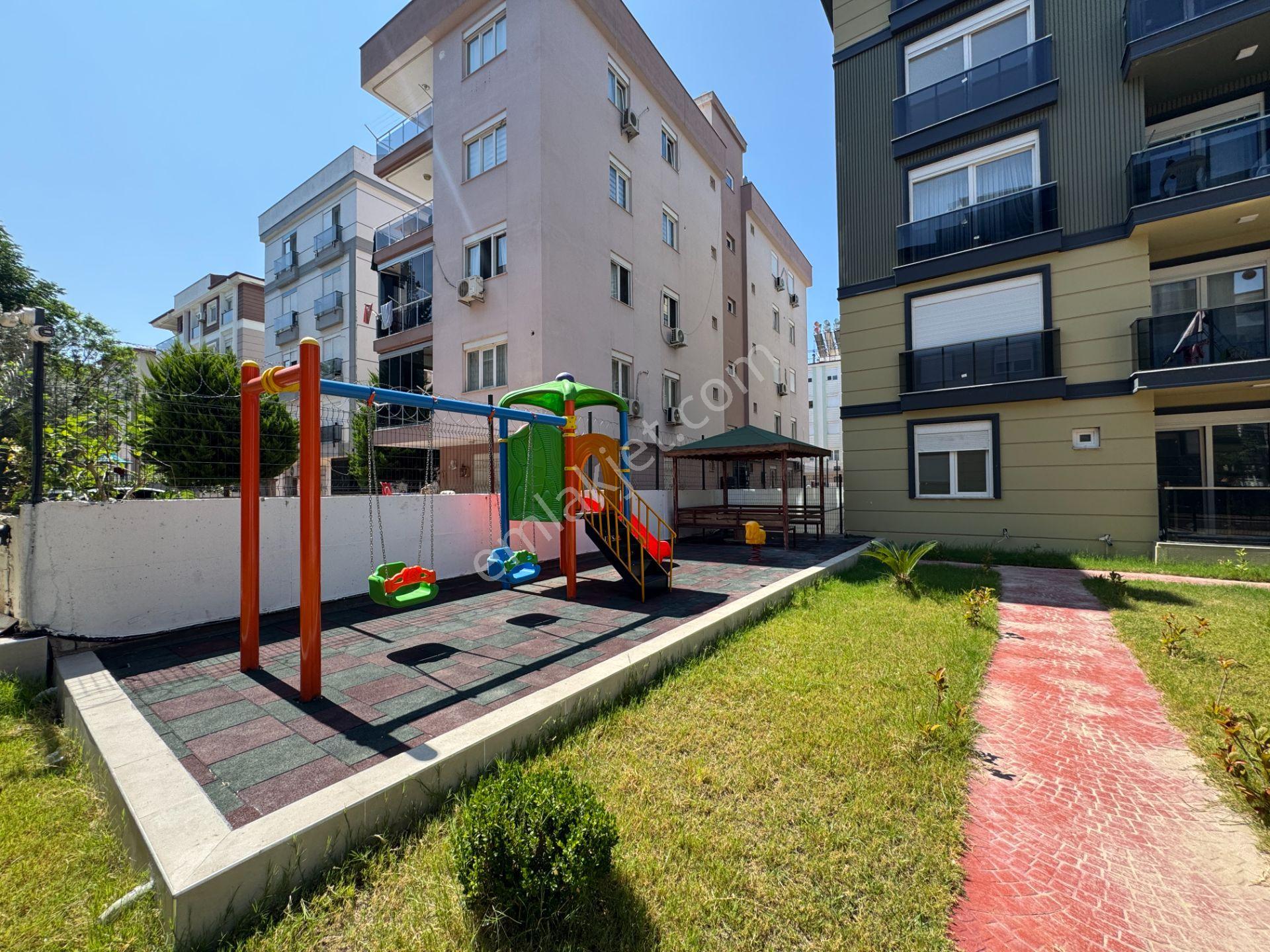 Kızıltoprak 'ta Site İçi K. Otoparklı Yerden Isıtmalı Fırsat 2+1 - Görsel 22