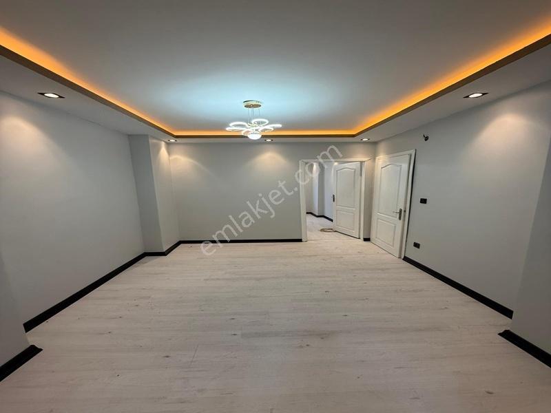 Asil Yapı'dan Full Dekorlu Acil Satılık Giriş Kat Daire !! - Görsel 10