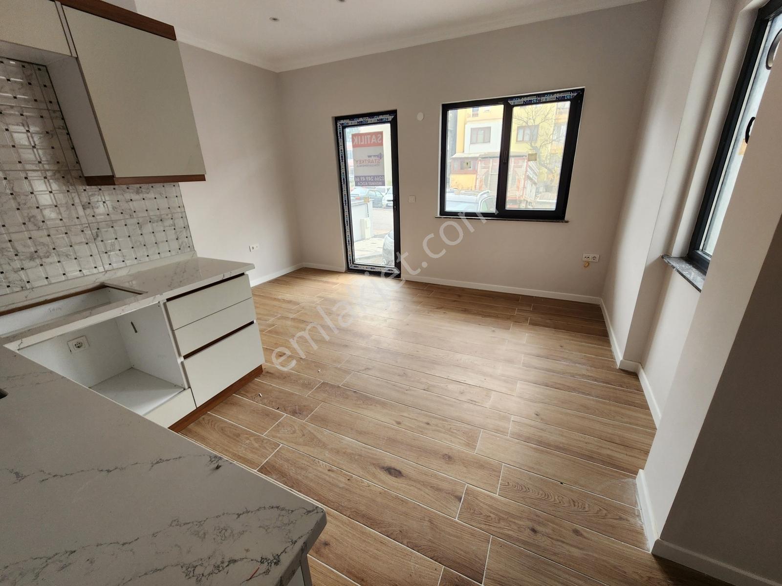 Startkey Yönden Asri Mezarlığı Yakını Geniş 1.1 Daire - Görsel 12