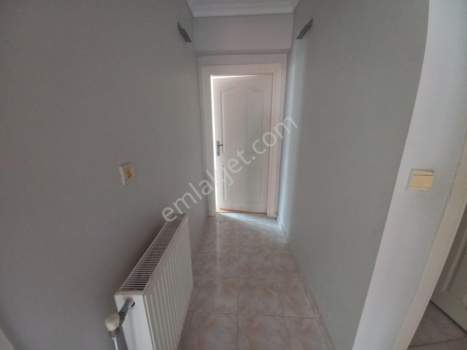 Çarşıya Yakın Arakat Geniş Kiralık 3+1 Arakat Daire - Görsel 2