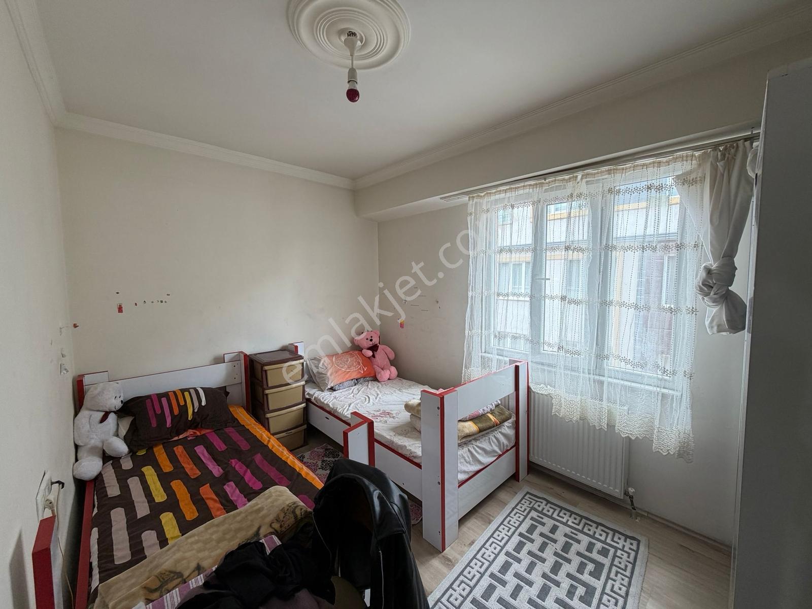 Meydan Muhtarlığı Karşısı Satılık Çift Kiracılı 2 Adet 1+1 - Görsel 8